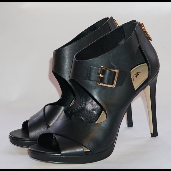 Michael Kors Shoes - Michael Kors Women’s Ariel Dress Pump Size 9M